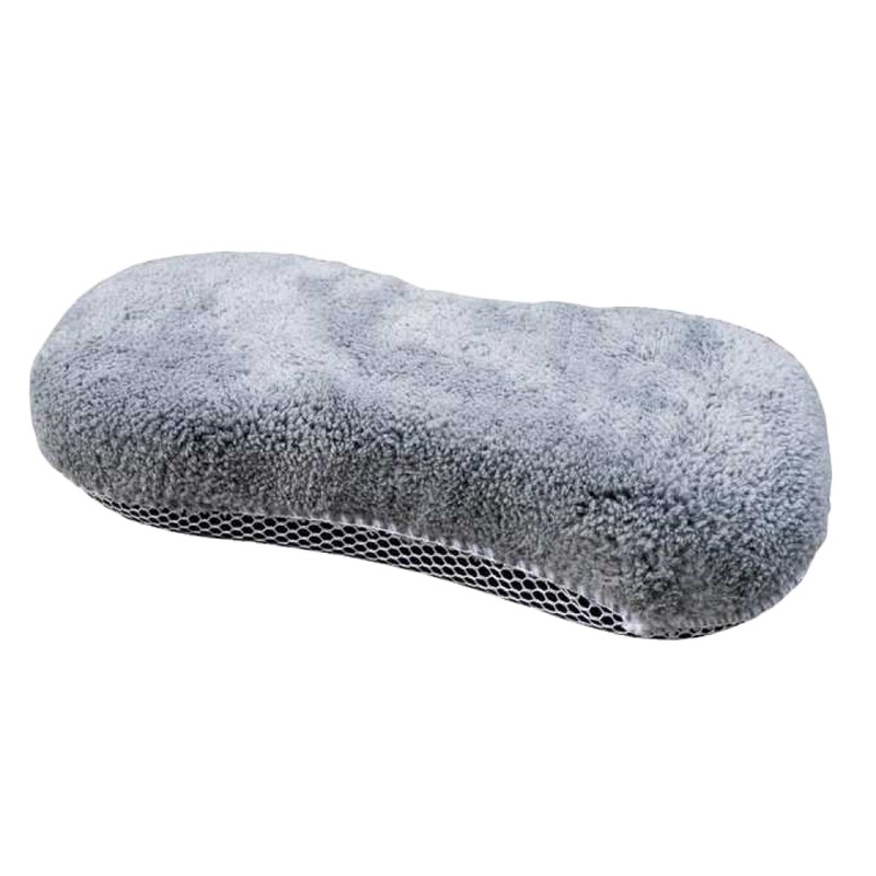 Sponge with a mesh for washing the car body