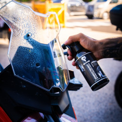 Démoustiquant moto